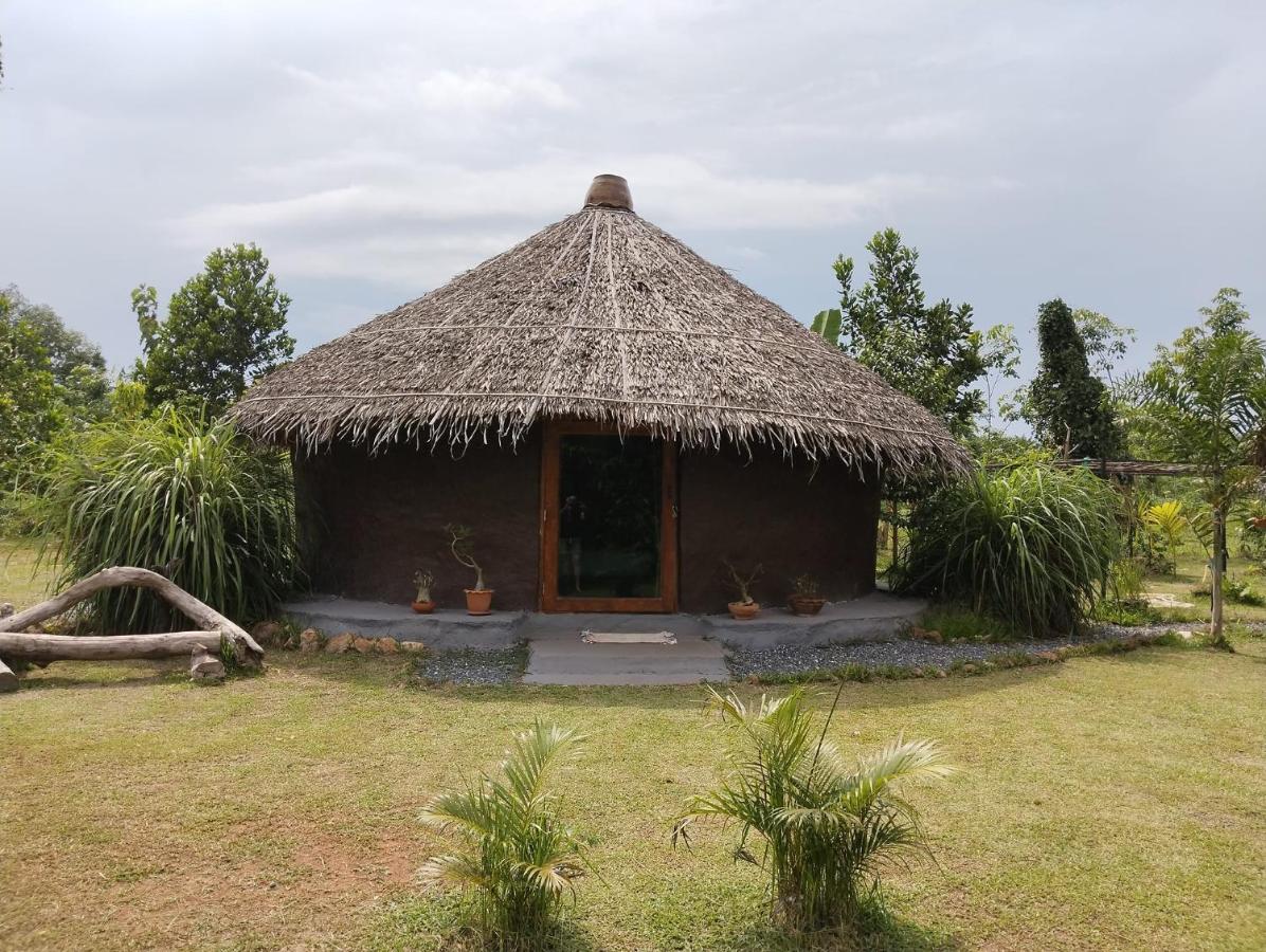 Baan Farang Homestay Phra Saeng Ban Nam Dam Exteriér fotografie