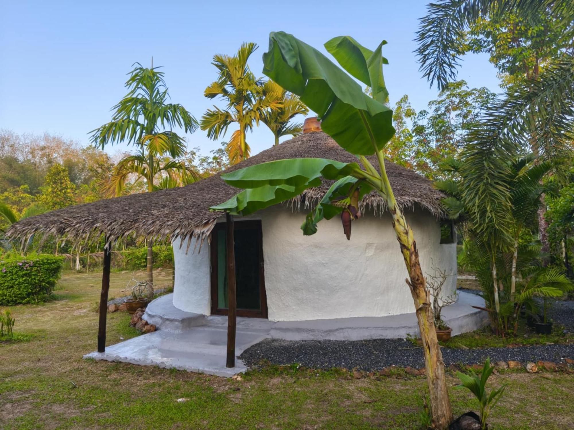 Baan Farang Homestay Phra Saeng Ban Nam Dam Exteriér fotografie